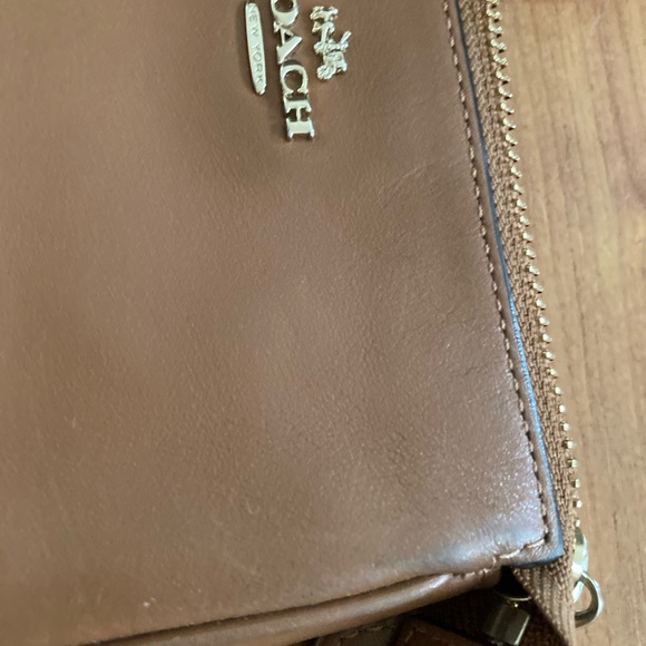 Coach brown wristlet with gold chain - Picture 5 of 6